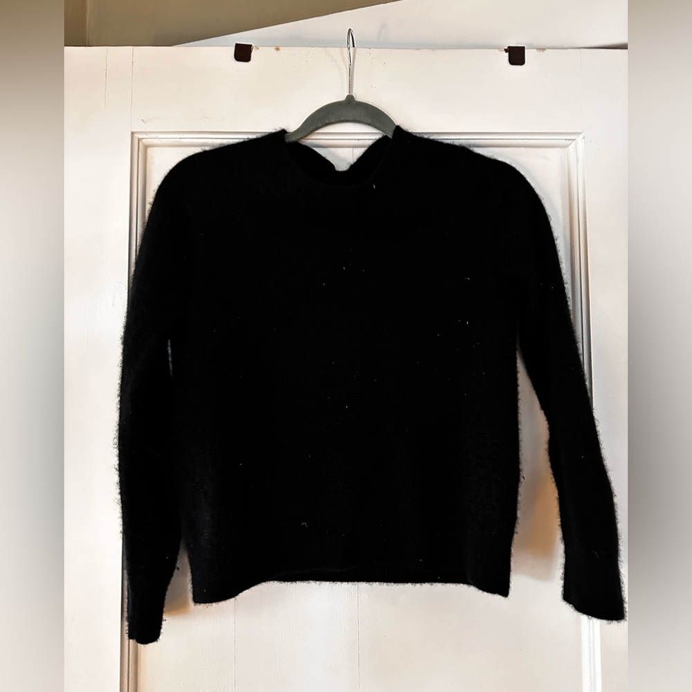 Quince cashmere sweater